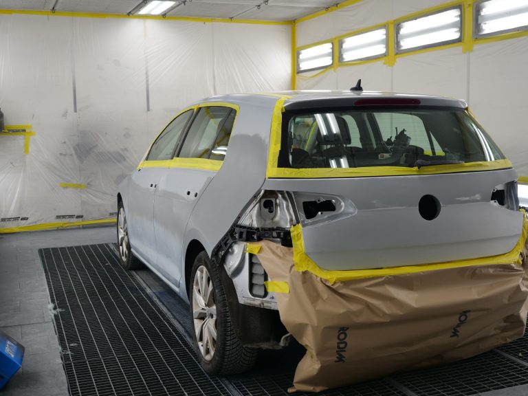 Carrozzeria Corona, Carrozzeria a Genova Campi