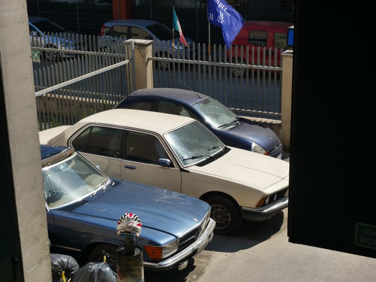Carrozzeria Corona, Carrozzeria a Genova Campi